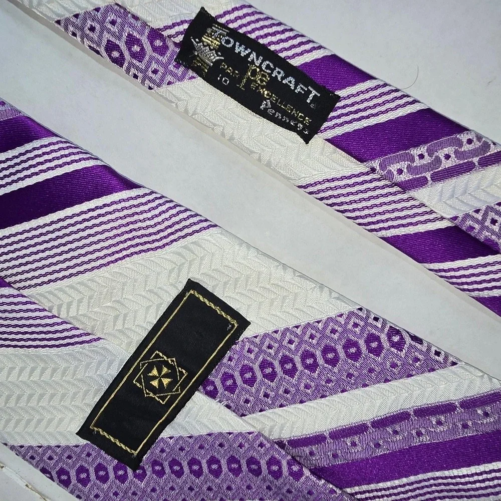 Vintage Purple & White TownCraft Tie‎ Imported from Switzerland 100% Polyester